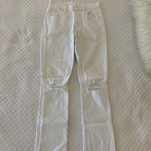 Mother Denim “The Flirt Ankle Chew” straight leg white jeans